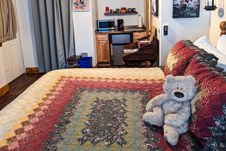 Room 52 of 156