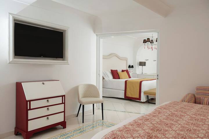 Room 105 of 289
