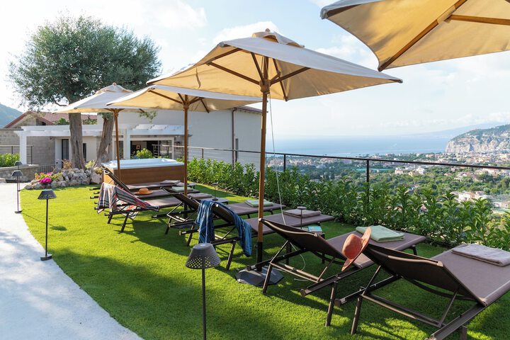 Sundeck 140 of 155