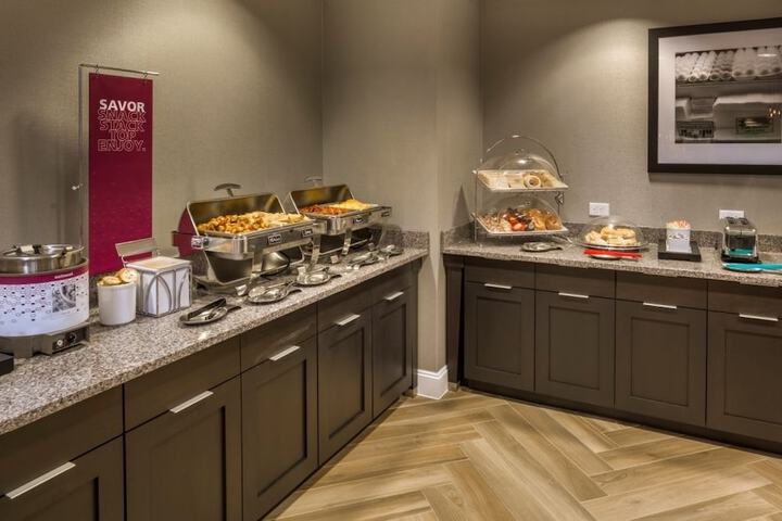 Breakfast area