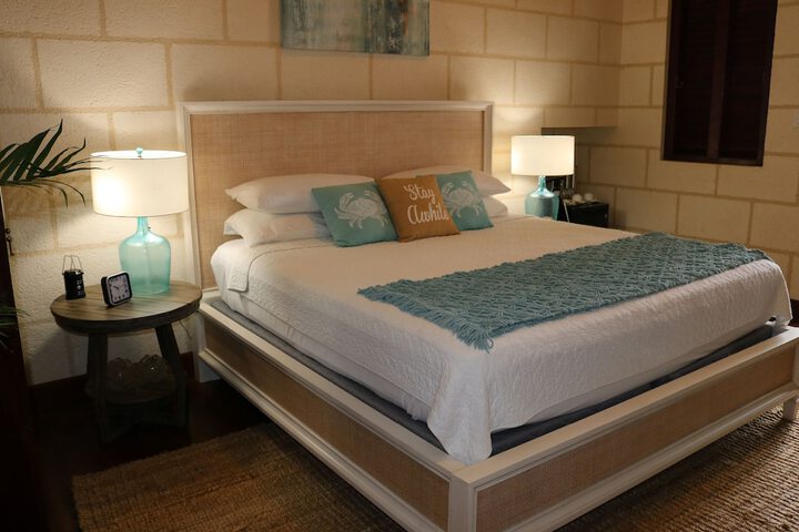 Room 5 of 72