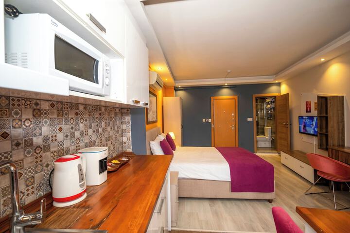 Room 53 of 158