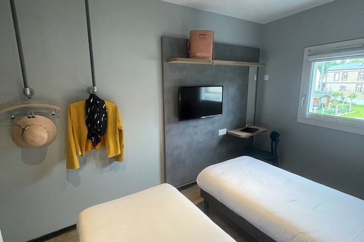 Room 10 of 44