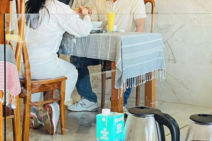 Breakfast/Coffee Service 33 of 41