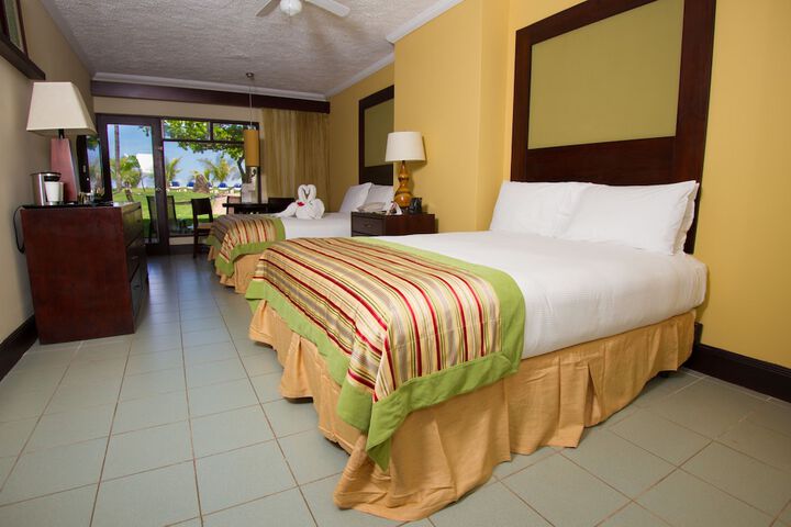 Room 3 of 67