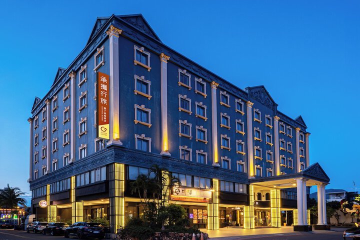 Hotel 70 of 71