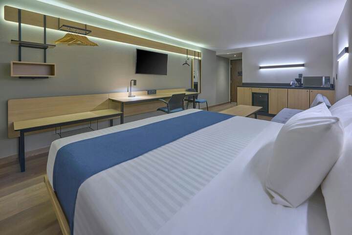 Room 20 of 48