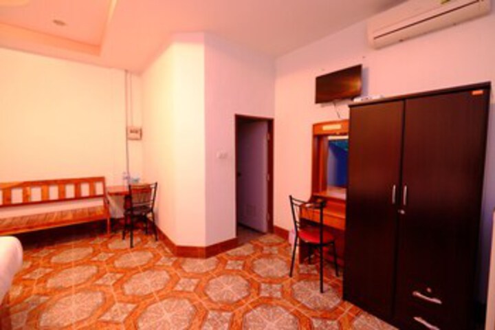 Room 16 of 20