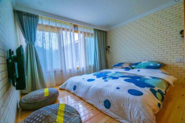 Room 15 of 20