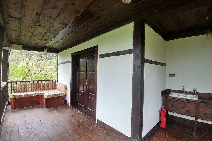 Room 6 of 59