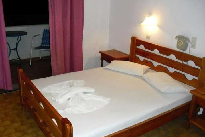 Room 6 of 36