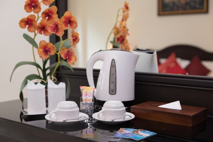 Breakfast/Coffee Service 27 of 71