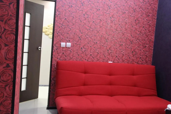 Room 14 of 16