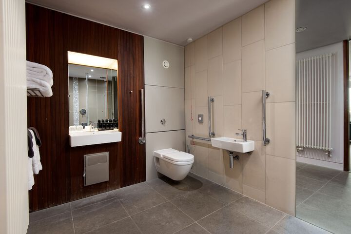 Room 35 of 101