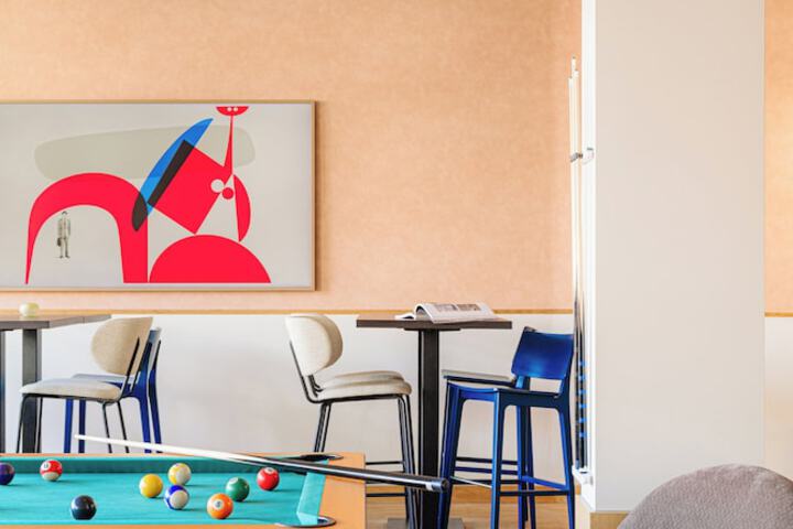 Guest Lobby