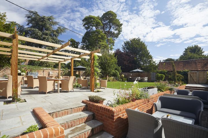 Terrace/Patio 24 of 28
