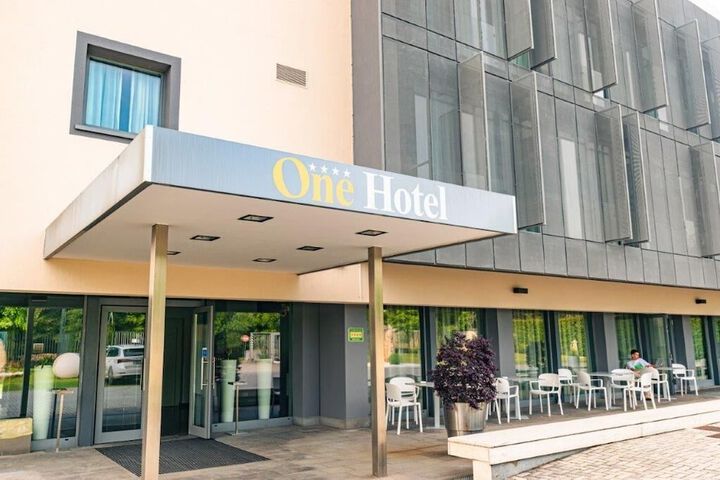 Hotel 67 of 67