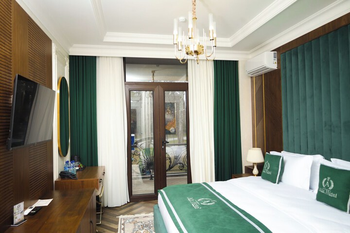 Room 18 of 67