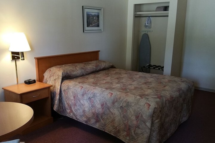 Room 7 of 29