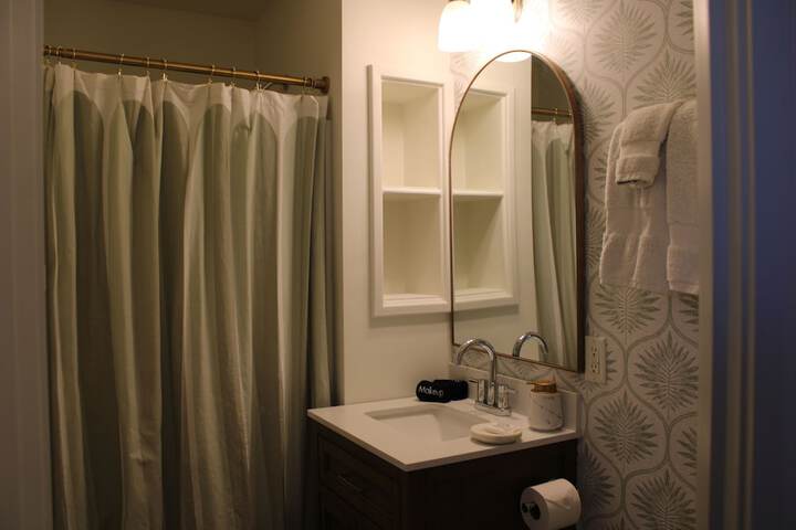 Room 43 of 73