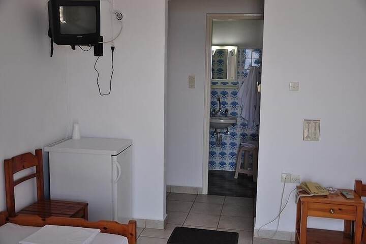 Room 17 of 25