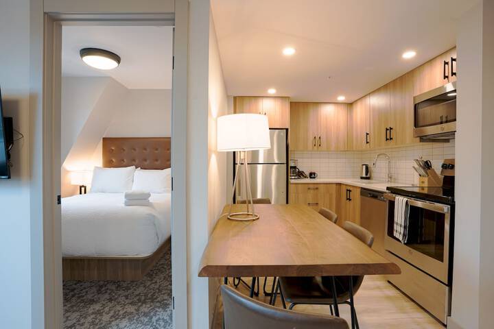 Room 10 of 66