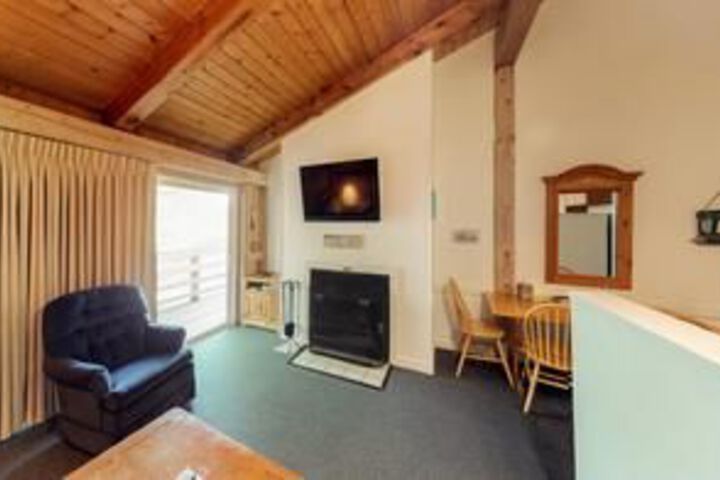 Room 150 of 171