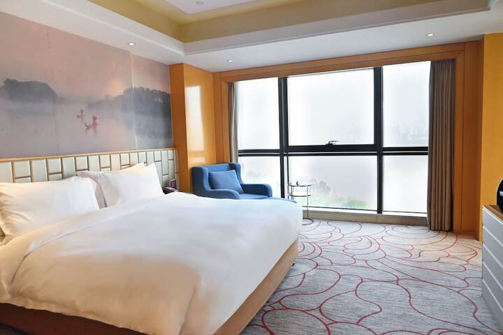 Room 10 of 67