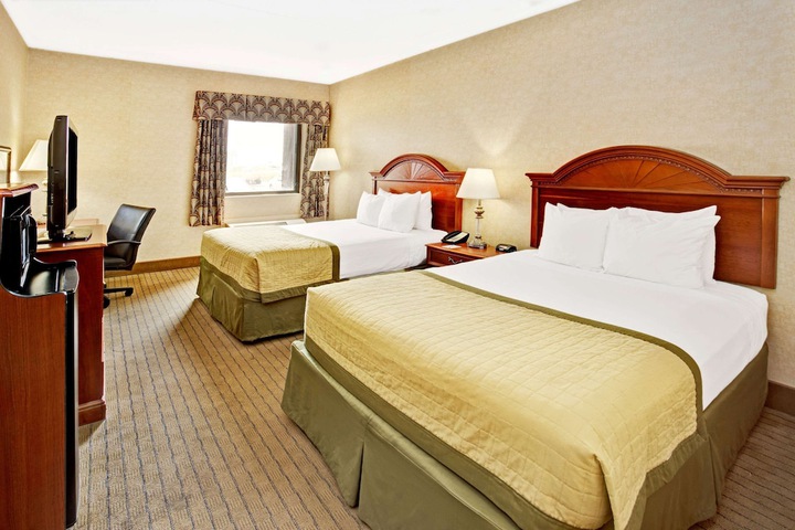 2 King Beds (2 of 14)