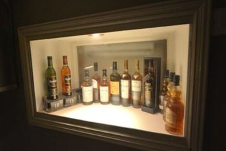 Lounge 7 of 14