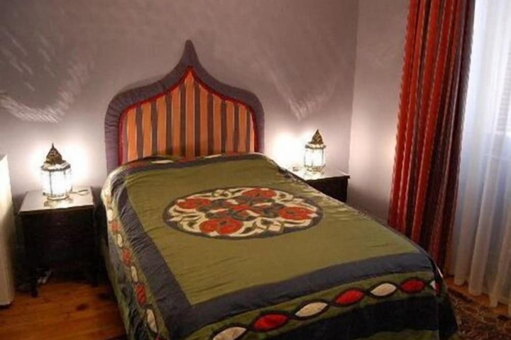 Room 16 of 29