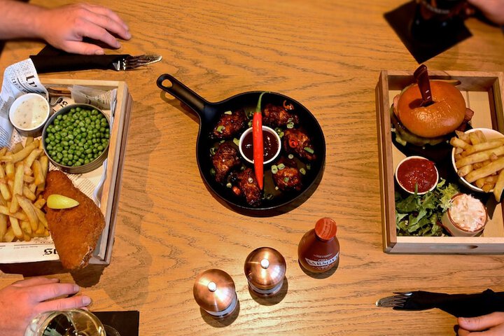 Dining 18 of 45