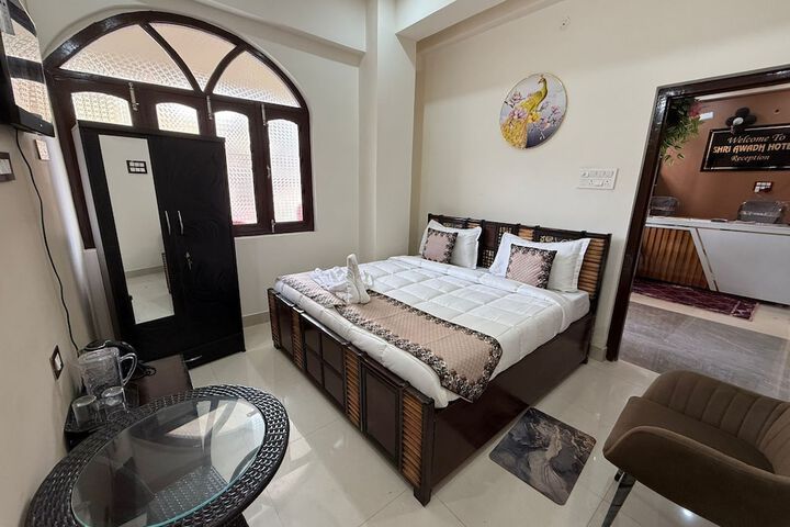 Room 3 of 23
