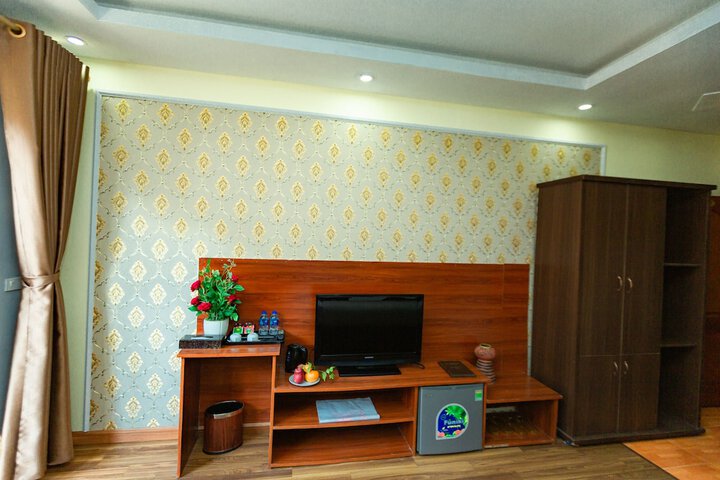 Room 28 of 48