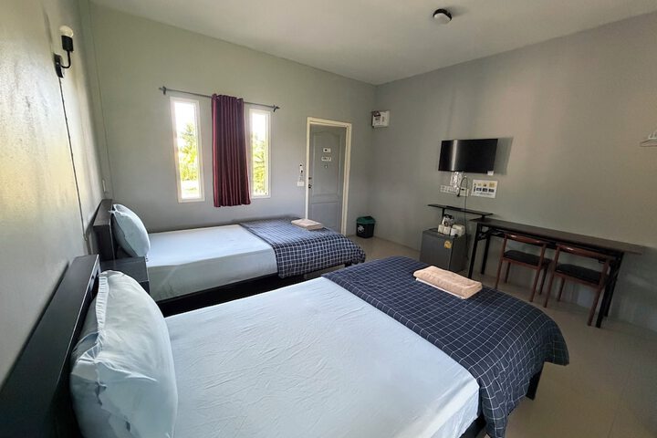 Room 26 of 73