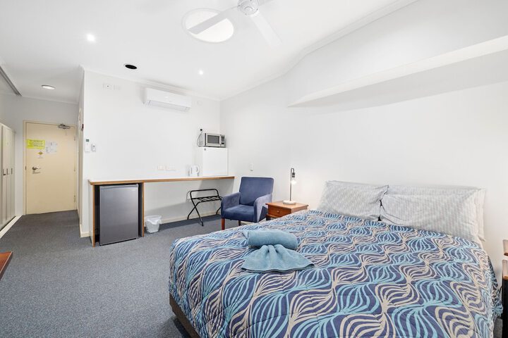 Room 3 of 24