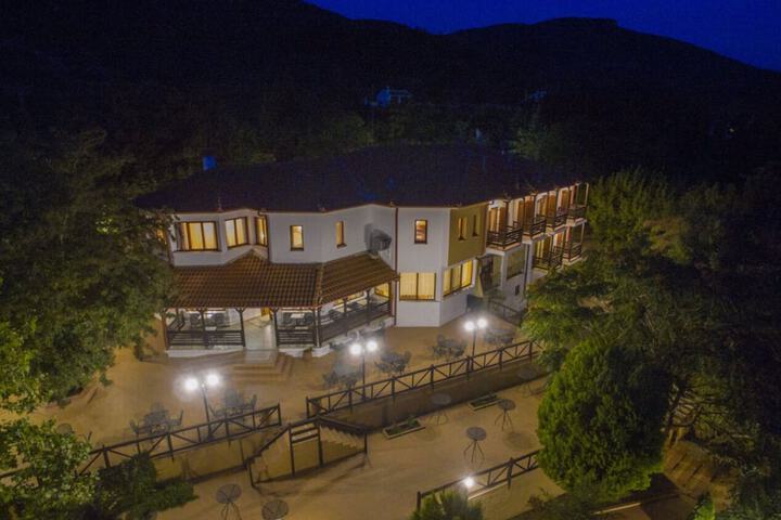 Hotel 34 of 44