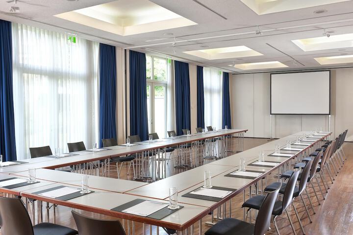 Meeting 121 of 157