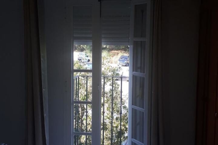 Room 8 of 19