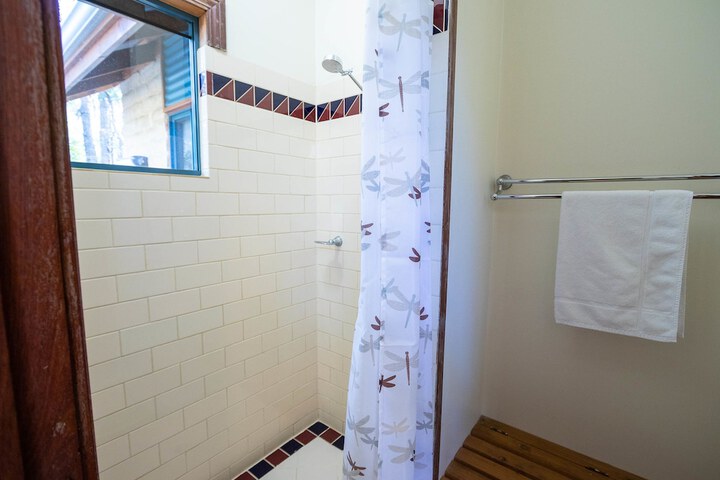 Room 15 of 93