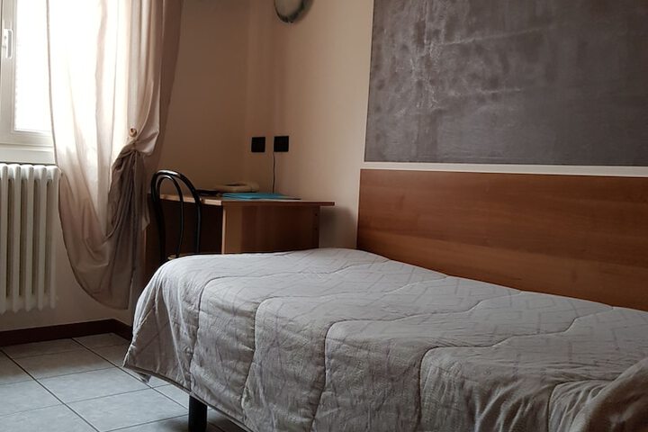 Room 7 of 23