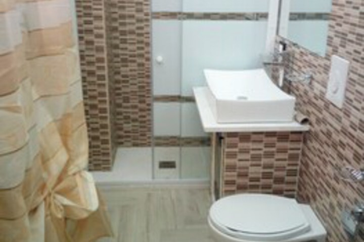 Room 2 of 30