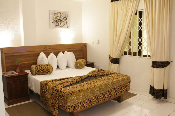 Room 3 of 22