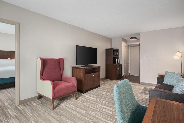 Room 21 of 48