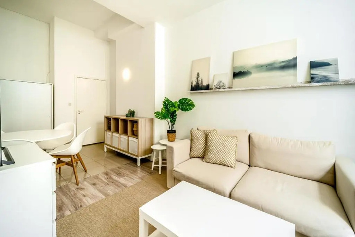 Room 15 of 20