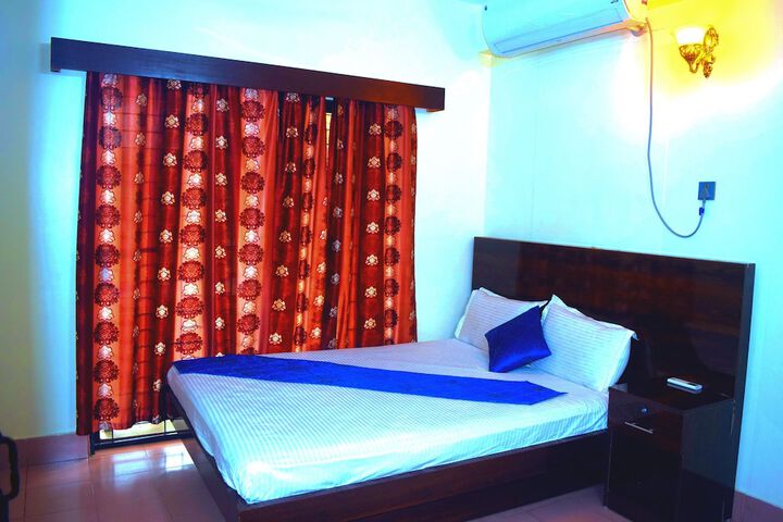 Room 3 of 22