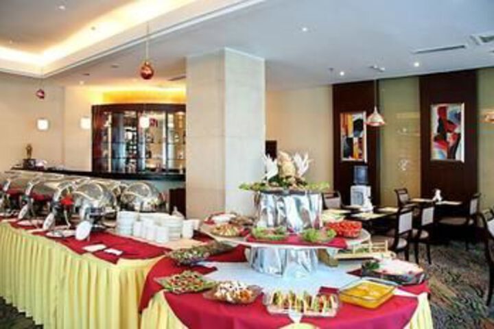 Dining 118 of 134