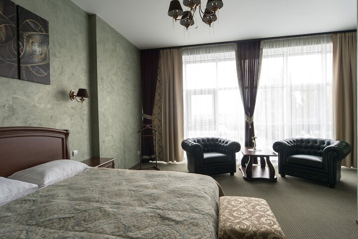 Room 2 of 47