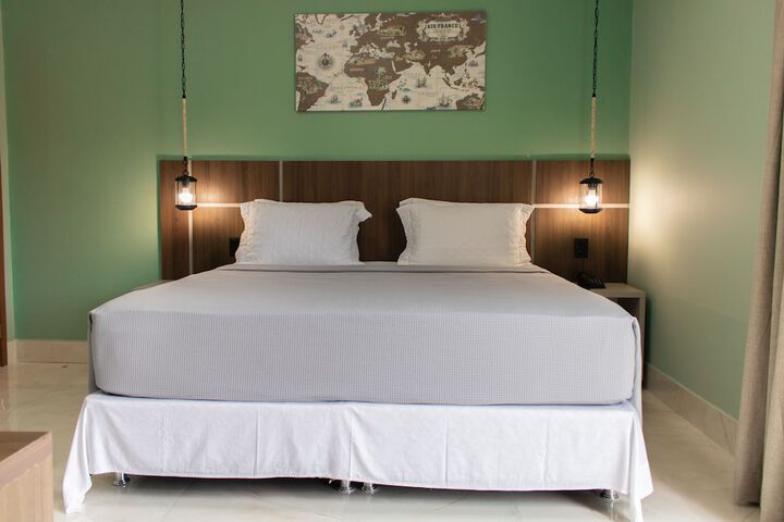 Room 14 of 22