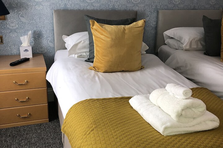 Room 6 of 88